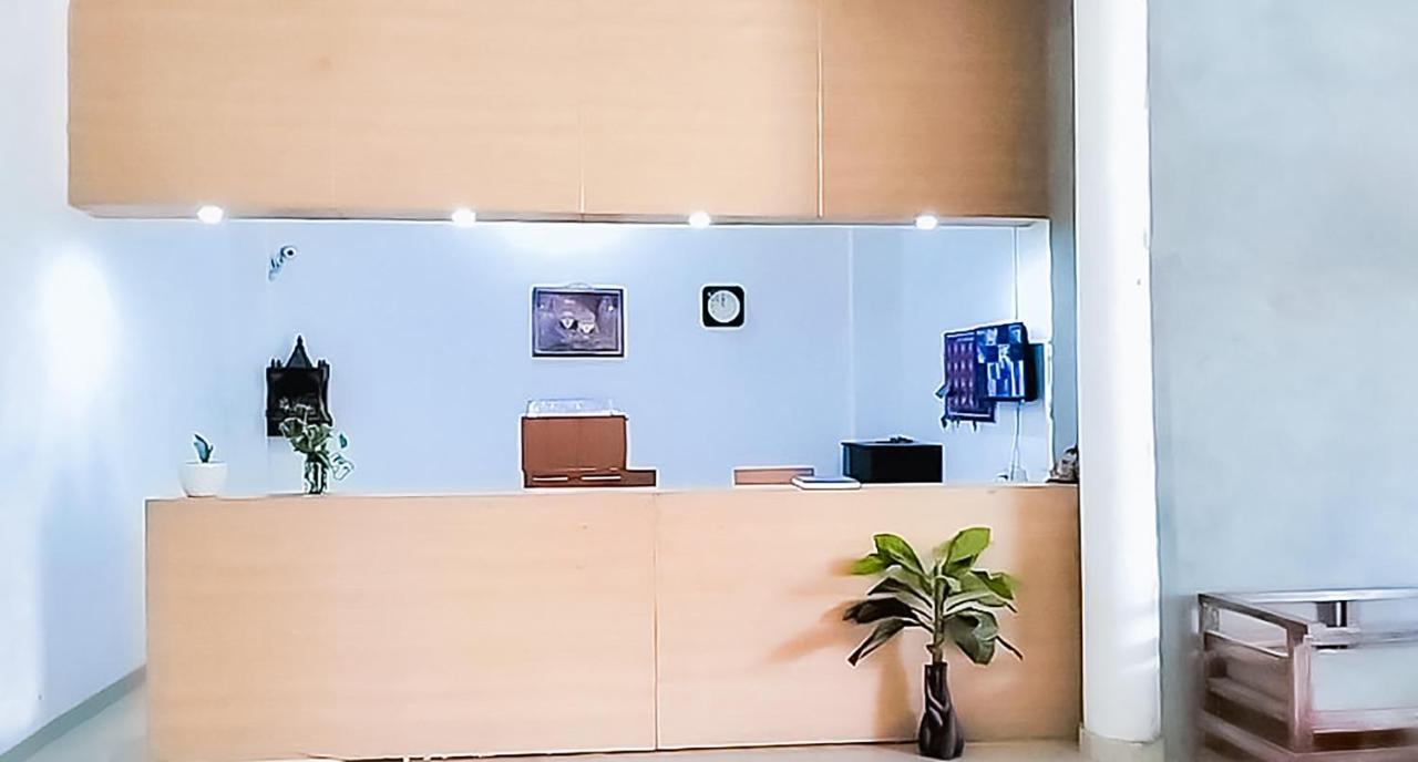Roomshala 110 Hotel Mulaqaat - Shiv Nadar University Dadri Экстерьер фото