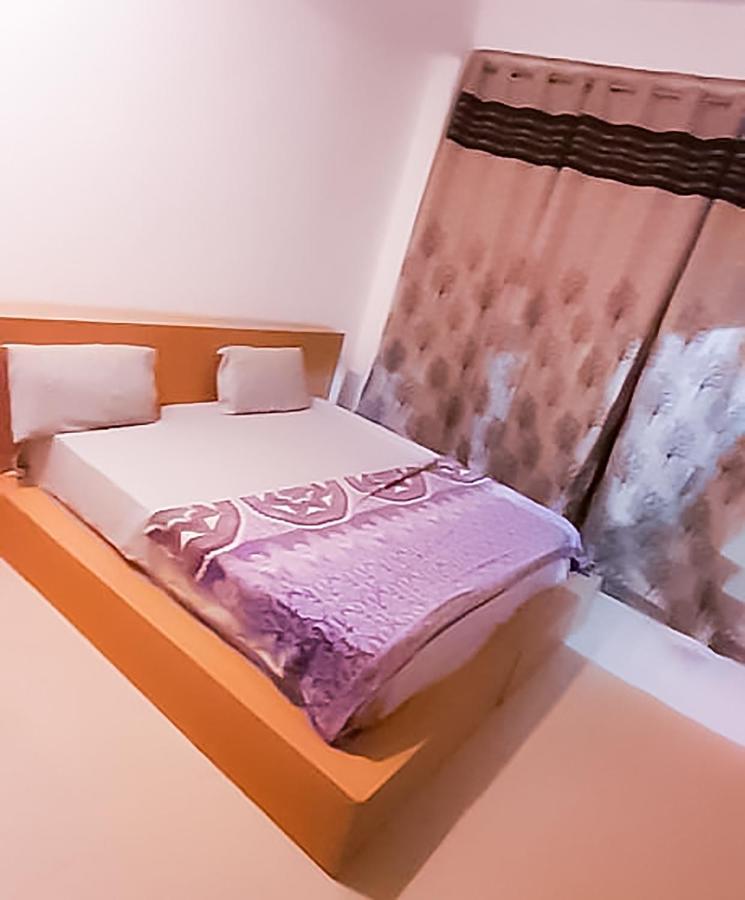 Roomshala 110 Hotel Mulaqaat - Shiv Nadar University Dadri Экстерьер фото